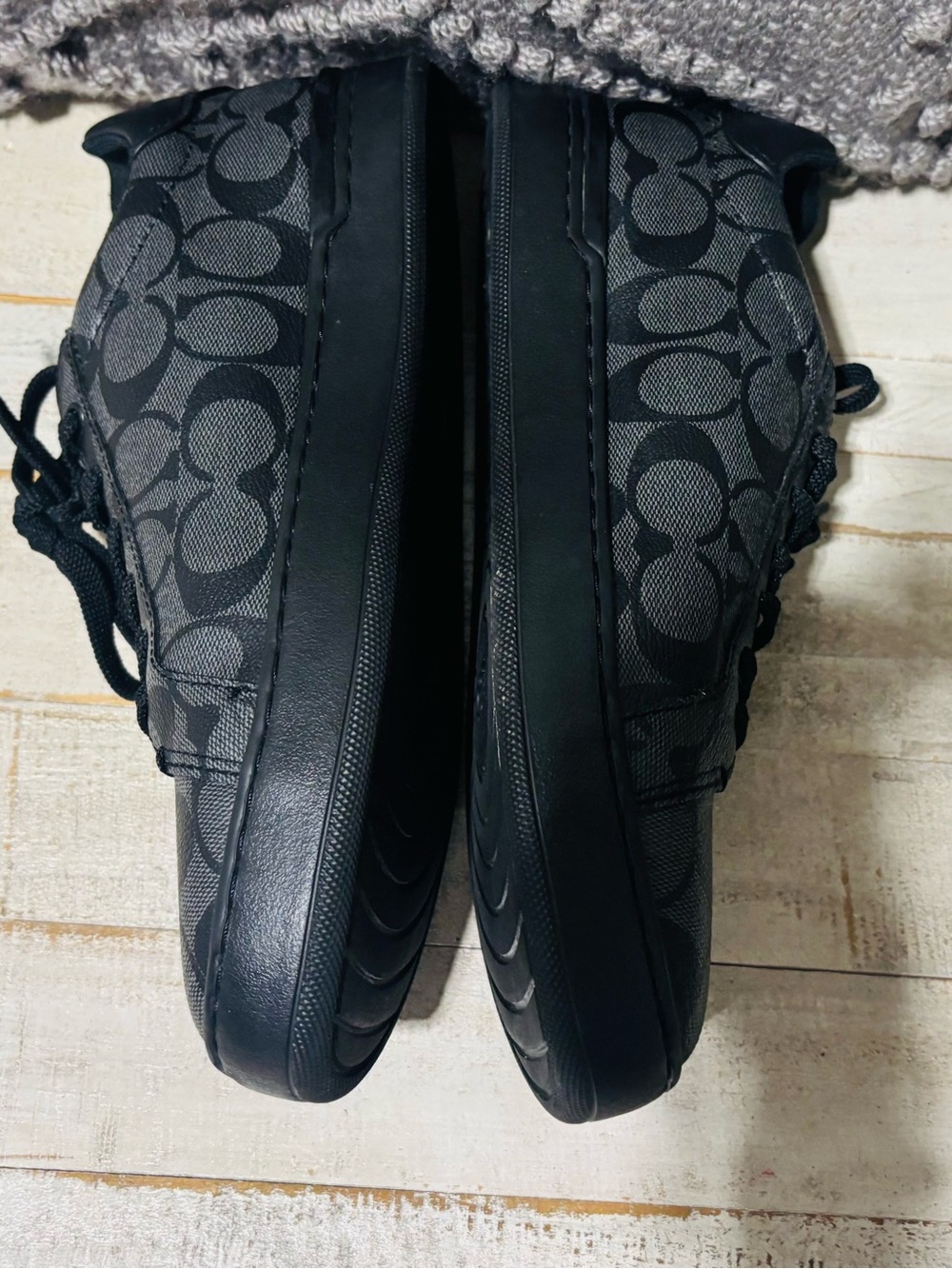 Men’s Coach Clip Low-Top Signature Sneaker-Sz 8.5 - Picture 2 of 7